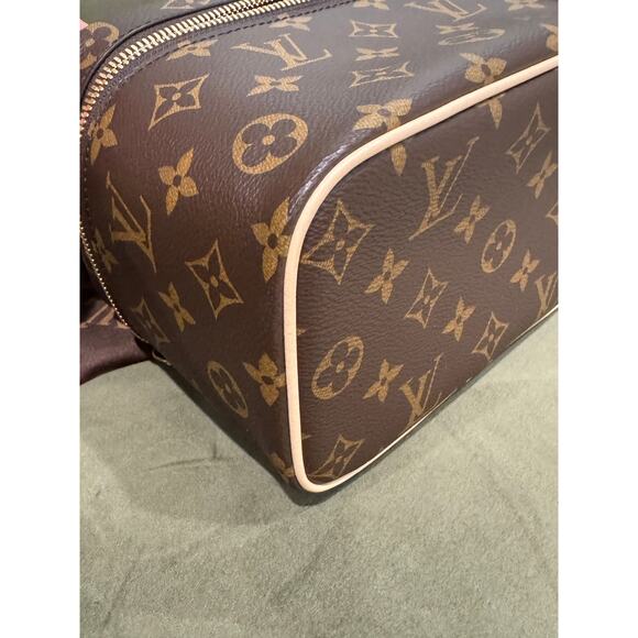 *Authentic* LOUIS VUITTON - Nice Mini Vanity Case w/LV Scarf - Picture 6 of 10